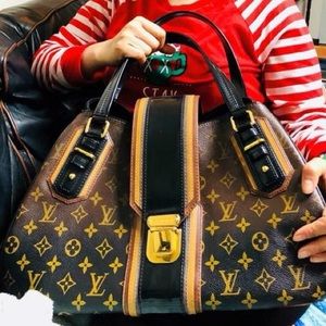 ⛔️SOLD⛔️Always Authentic Limited Edition